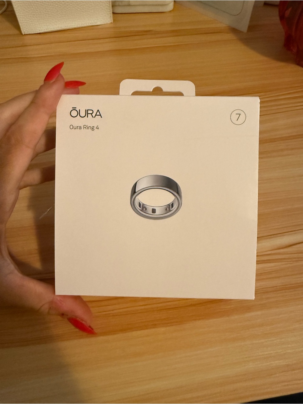 ŌURA Ring 4 Smart Ring in Silver (Size 7)